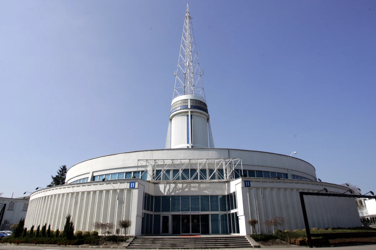 Nie w budynku urzędu miasta, ale na terenie Międzynarodowych Targów Poznańskich obradować będzie we wtorek Rada Miasta Poznania. Zmiana podyktowana jest ochroną przed zagrożeniem koronawirusem.
