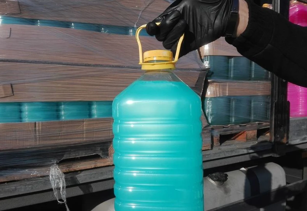 Funkcjonariusze opolskiej Krajowej Administracji Skarbowej zatrzymali transport mydła antybakteryjnego i środka do dezynfekcji, które miały być wywiezione poza granice Polski – poinformowała Izba Administracji Skarbowej w Opolu.