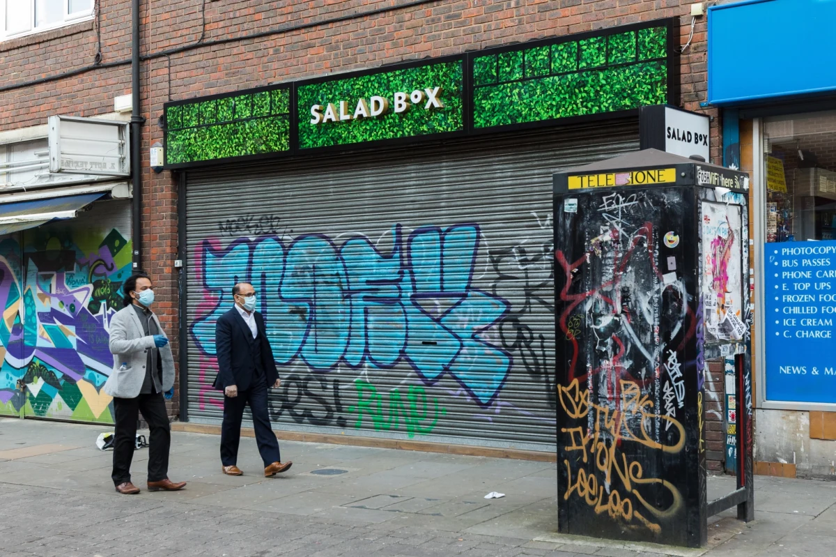 260 osób zmarło w ciągu jednej doby w Wielkiej Brytanii z powodu koronawirusa - podało brytyjskie ministerstwo zdrowia. Łączna liczba ofiar śmiertelnych w tym kraju to już 1019.