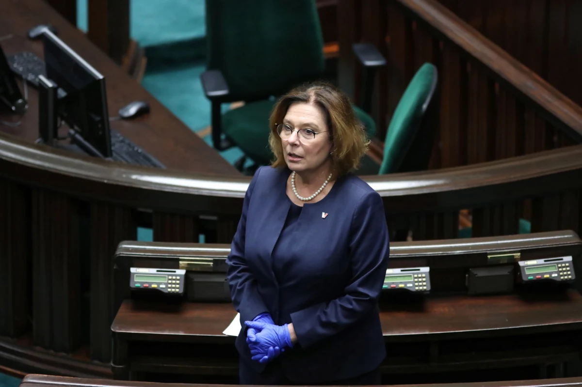 Wybory prezydenckie 10 maja 2020 roku nie powinny się odbyć, ale jeśli się odbędą, apeluję do wszystkich, wyborców, aby w nich nie uczestniczyli - podkreśliła w liście otwartym kandydatka Koalicji Obywatelskiej na prezydenta Małgorzata Kidawa-Błońska.