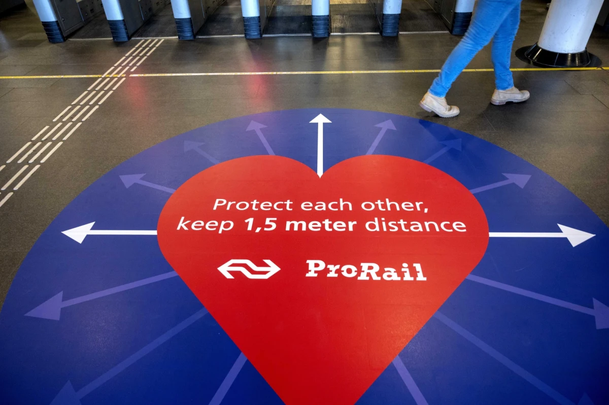 Liczba zakażonych koronawirusem w Holandii przekroczyła 10 tysięcy - podał Narodowy Instytut Zdrowia Publicznego i Środowiska (RIVM). W ciągu doby odnotowano 1104 nowych zakażeń, a 132 osoby zmarły. 