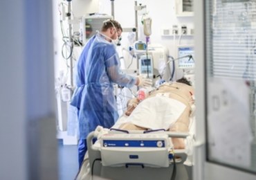 Ponad 2 tys. przypadków koronawirusa w Polsce. "Tarcza antykryzysowa" w Senacie [RELACJA 30.03]