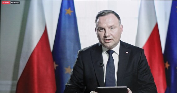 Jeżeli są warunki do tego, żeby chodzić normalnie do sklepu, to są i warunki do tego, żeby pójść do lokalu wyborczego, z zachowanie odpowiednich środków ostrożności - ocenił podczas poniedziałkowej sesji "Q&A" na Facebooku prezydent Andrzej Duda.