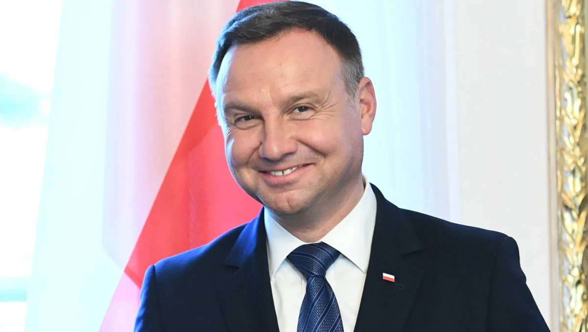 Prezydent Andrzej Duda zaprosił w poniedziałek uczniów do udziału w internetowym turnieju Grarantanna Cup. Poinformował też o założeniu konta na Tik Toku.