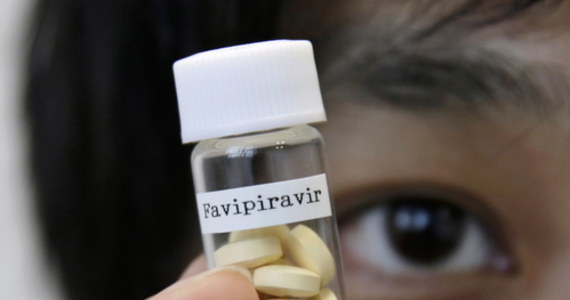 Japońska firma Fujifilm Toyama Chemical przeprowadza próby kliniczne favipiraviru, leku antywirusowego na choroby związane z zakażeniem koronawirusem. Testy, prowadzone na około 100 pacjentach chorych na Covid-19, potrwają do czerwca.