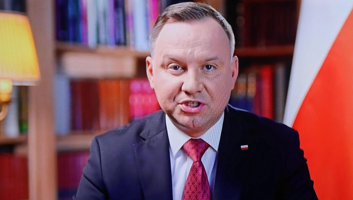 Prezydent Andrzej Duda skieruje do Trybunału Konstytucyjnego w trybie kontroli następczej przepisy ze specustawy ws. walki z koronawirusem dotyczące funkcjonowania Rady Dialogu Społecznego - poinformował w środę PAP rzecznik prezydent Błażej Spychalski.