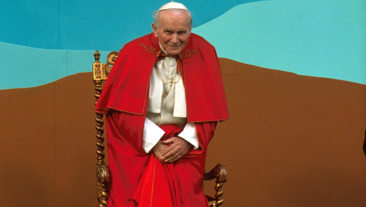 Mija 15 lat od śmierci Karola Wojtyły, papieża Jana Pawła II. W czasie ostatnich piętnastu lat odbyły się beatyfikacja i kanonizacja polskiego papieża, a do jego dziedzictwa i nauczania nawiązuje już jego drugi następca, papież Franciszek.