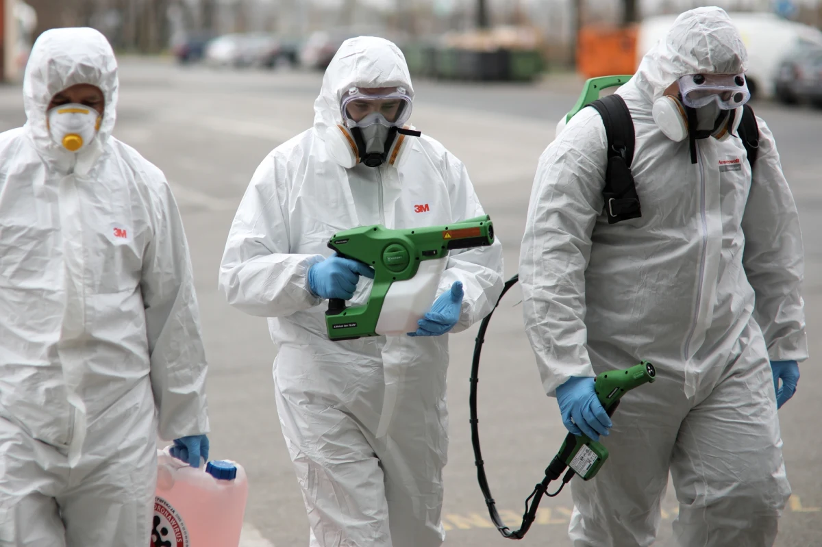 To, że wśród zapisów ustawy wprowadzającej stan klęski żywiołowej jest wiele restrykcji ograniczających m.in. prawa obywatelskie nie oznacza, że muszą one zostać wprowadzone - powiedział rzecznik praw obywatelskich Adam Bodnar.