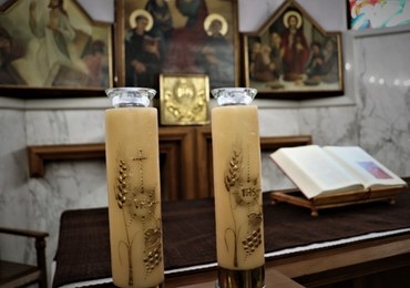 Księża odprawią 46 mszy jednego dnia. Na każdej po 5 osób