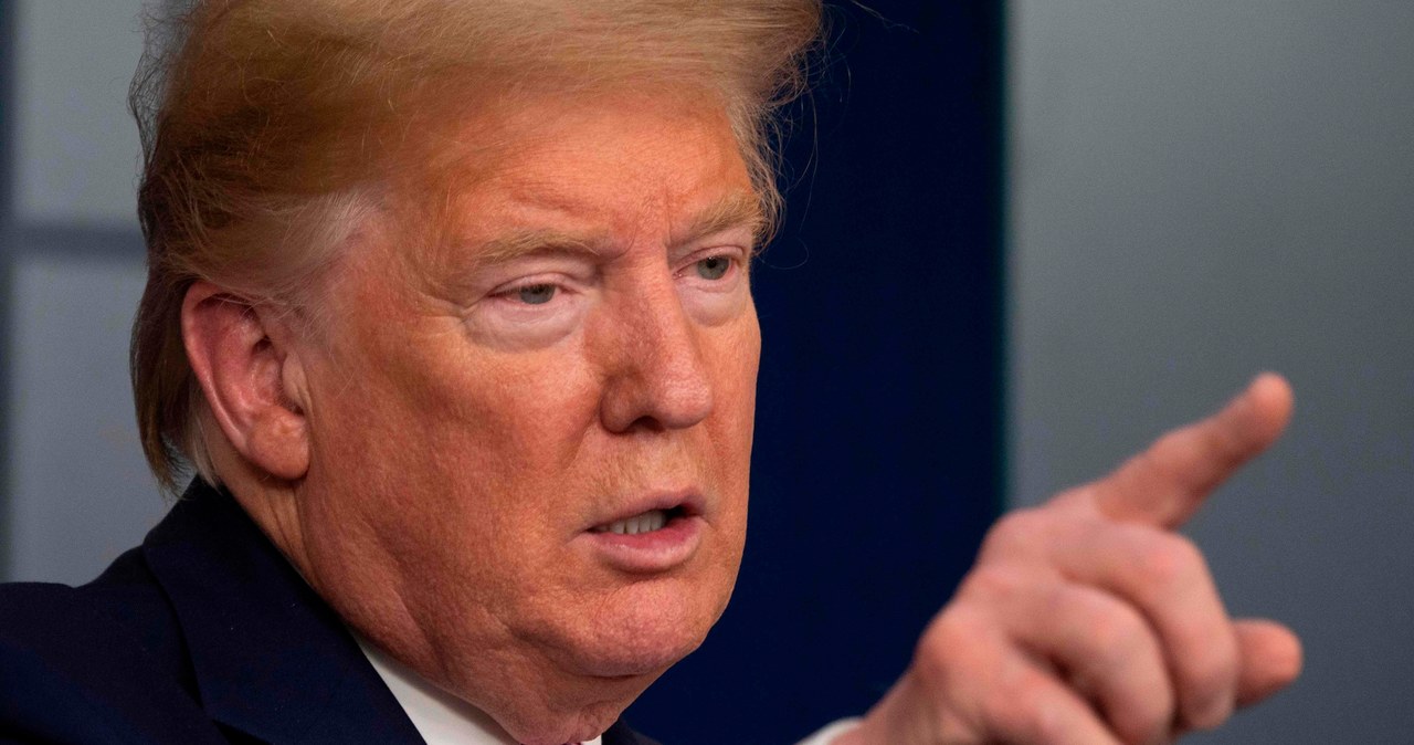 Napięcie na linii USA - Chiny. Donald Trump straszy kolejnymi cłami