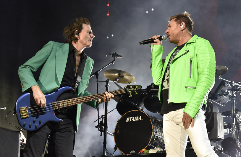Basista grupy Duran Duran ujawnił, że trzy tygodnie wcześniej został pozytywnie zdiagnozowany na obecność koronawirusa.