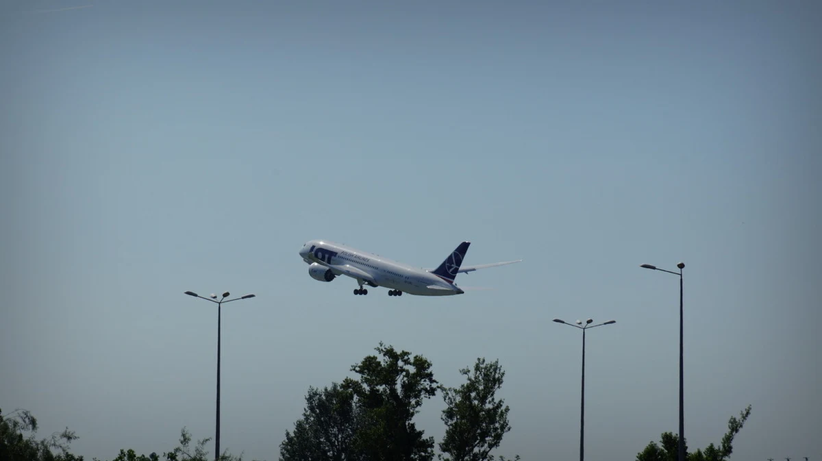 Polska do tej pory nie wykonała ani jednego lotu w ramach refundowanego przez Brukselę mechanizmu ochrony ludności cywilnej. Nie odbyły się zapowiadana polskie loty do Czadu, Sudanu, Nepalu i na Malediwy.