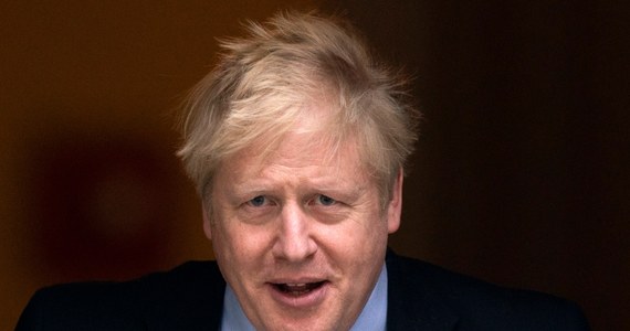 Brytyjski premier Boris Johnson trafił na oddział intensywnej terapii. Jak poinformowało biuro szefa rządu, stan Johnsona się pogorszył. Kilka godzin wcześniej on sam na Twitterze zapewniał, że przechodzi rutynowe badania w związku z objawami koronawirusa.