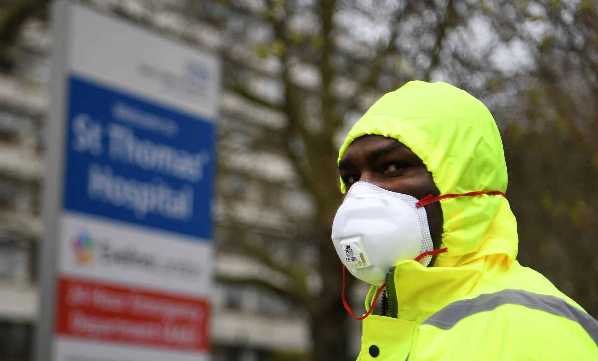 Kolejne 786 osób zmarło w Wielkiej Brytanii z powodu koronawirusa. Łączna liczba ofiar śmiertelnych wzrosła do 6159 - poinformowało brytyjskie ministerstwo zdrowia.