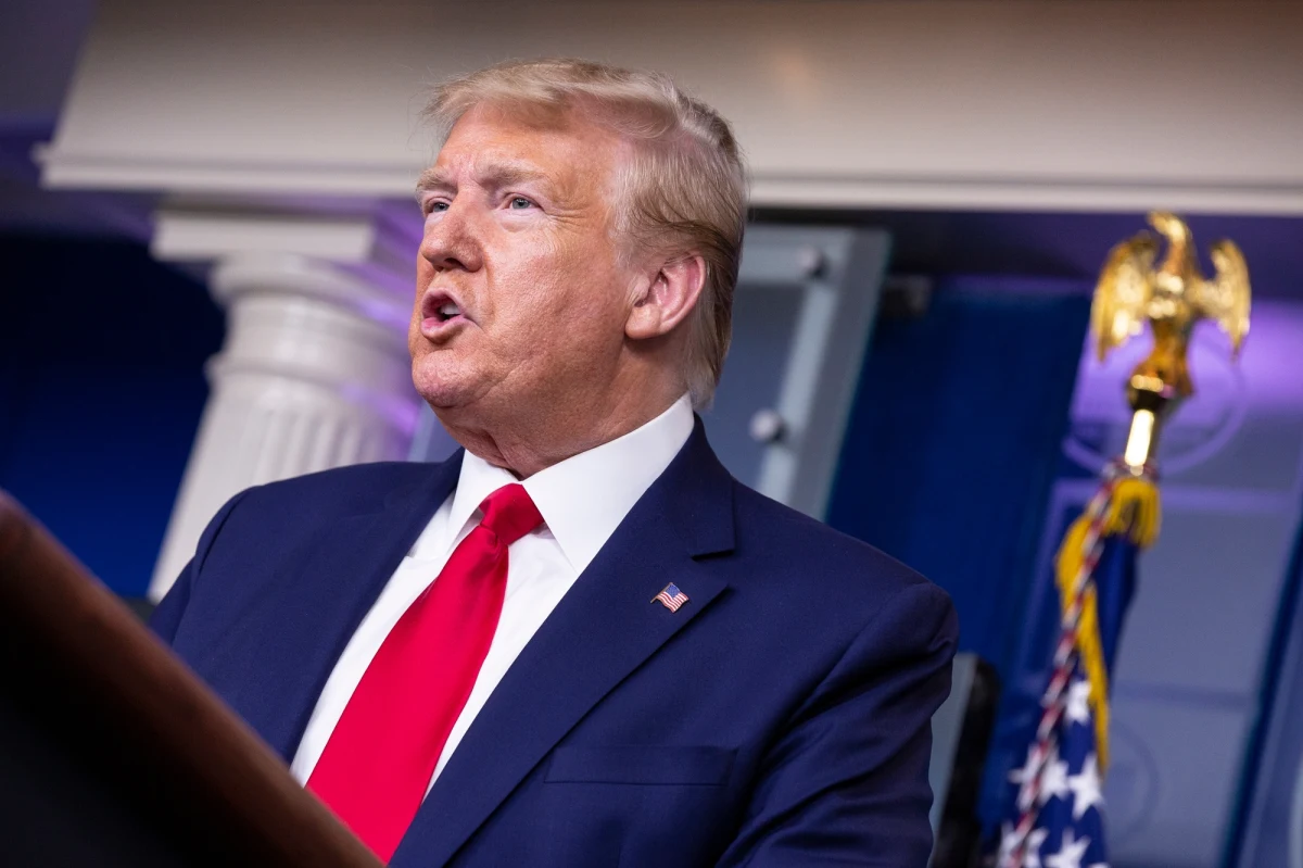 Prezydent USA Donald Trump na Twitterze zarzucił Światowej Organizacji Zdrowia sprzyjanie Chinom. W ostrych słowach skrytykował jej podejście do pandemii koronawirusa.