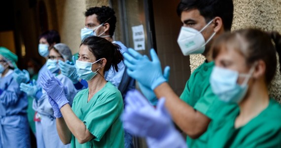 ​O 757 wzrosła w ciągu ostatniej doby w Hiszpanii liczba osób zmarłych z powodu koronawirusa - poinformowało w środę ministerstwo zdrowia. Od początku epidemii w Hiszpanii na Covid-19 zmarło 14 555 osób, a zakażonych zostało ponad 146 tys.