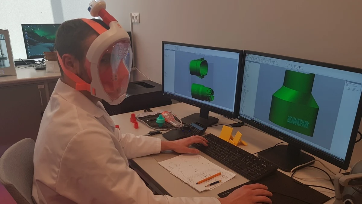 Jeśli masz maskę do pływania, przekaż ją łódzkim lekarzom. Sprzęt używany do obserwacji życia podwodnego w czasie wakacji, po drobnej modyfikacji może zabezpieczać lekarzy podczas pracy, a także zastąpić tradycyjną maskę tlenową pacjentowi podłączonemu do respiratora.