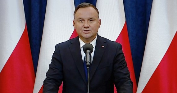 ​Nie ma większych szans na zrealizowanie obietnicy prezydenta Andrzeja Dudy ws. zwolnienia wszystkich firm z płacenia ZUS-u przez trzy miesiące - mówią urzędnicy kancelarii premiera. Jak dodają - jeszcze negocjują.