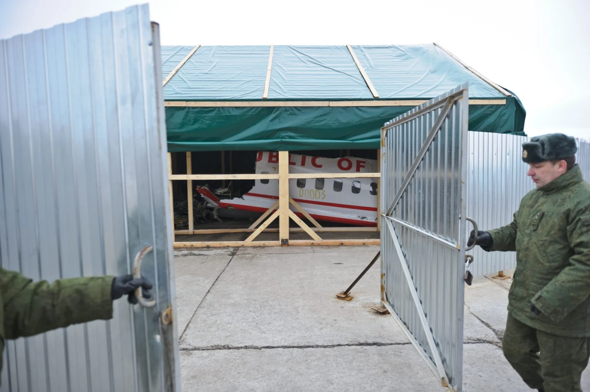 Ministerstwo Spraw Zagranicznych przekazało ambasadzie Rosji w Warszawie notę dyplomatyczną wzywającą stronę rosyjską do niezwłocznego wydania Polsce wraku samolotu Tu-154 M, który 10 kwietnia 2010 roku rozbił się pod Smoleńskiem. Rosjanie od 10 lat konsekwentnie odmawiają wydania naszemu krajowi szczątków tupolewa. Zasłaniają się trwającym wciąż rosyjskim śledztwem ws. katastrofy.