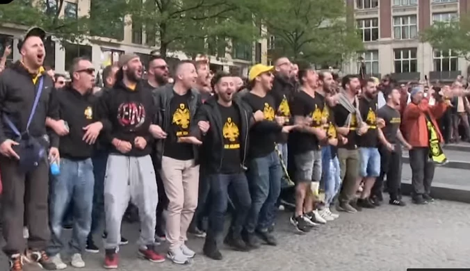 Kibic AEK Ateny złamał zakaz wychodzenia z domu, dostał mandat i... karnet
