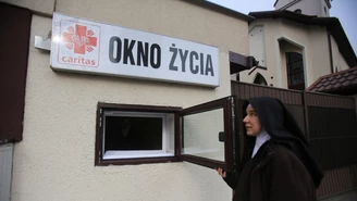 Sosnowiec: Noworodek w oknie życia