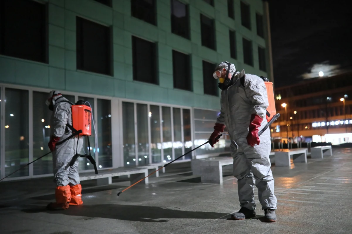 Firma z Kruszyny, pod Częstochową zajęła się odkażaniem pomieszczeń Miejskiego Szpitala Zespolonego oraz karetek pogotowia. Wszystkie działania podjęli nieodpłatnie, teraz chcieliby pomagać innym – niestety sami potrzebują pomocy. 