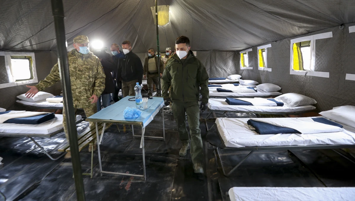 Na Ukrainie w ciągu ostatniej doby potwierdzono 266 zakażeń koronawirusem oraz odnotowano 10 kolejnych zgonów osób zainfekowanych - poinformowało w niedzielę Centrum Zdrowia Publicznego tego kraju. Łącznie bilans zakażonych wzrósł do 2777, a zmarłych - do 83.