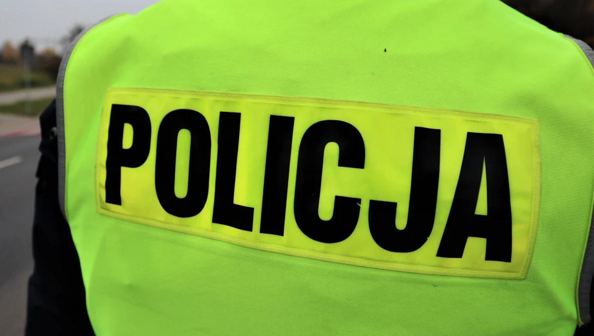 Ostatniej doby sprawdziliśmy ponad 125 tys. osób na kwarantannie; w ok. 285 przypadkach stwierdziliśmy uchybienia kwalifikujące się do wymierzenia grzywny – poinformował w poniedziałek PAP kom. Robert Opas z Komendy Głównej Policji.