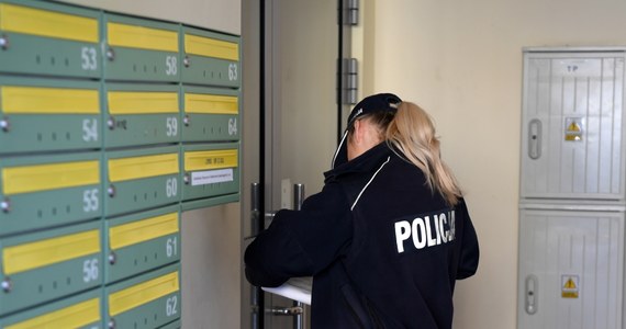 "Ja tylko idę odwiedzić chorą teściową" - słyszeli najczęściej śląscy policjanci, którzy w święta łapali na gorącym uczynku osoby łamiące kwarantannę. 