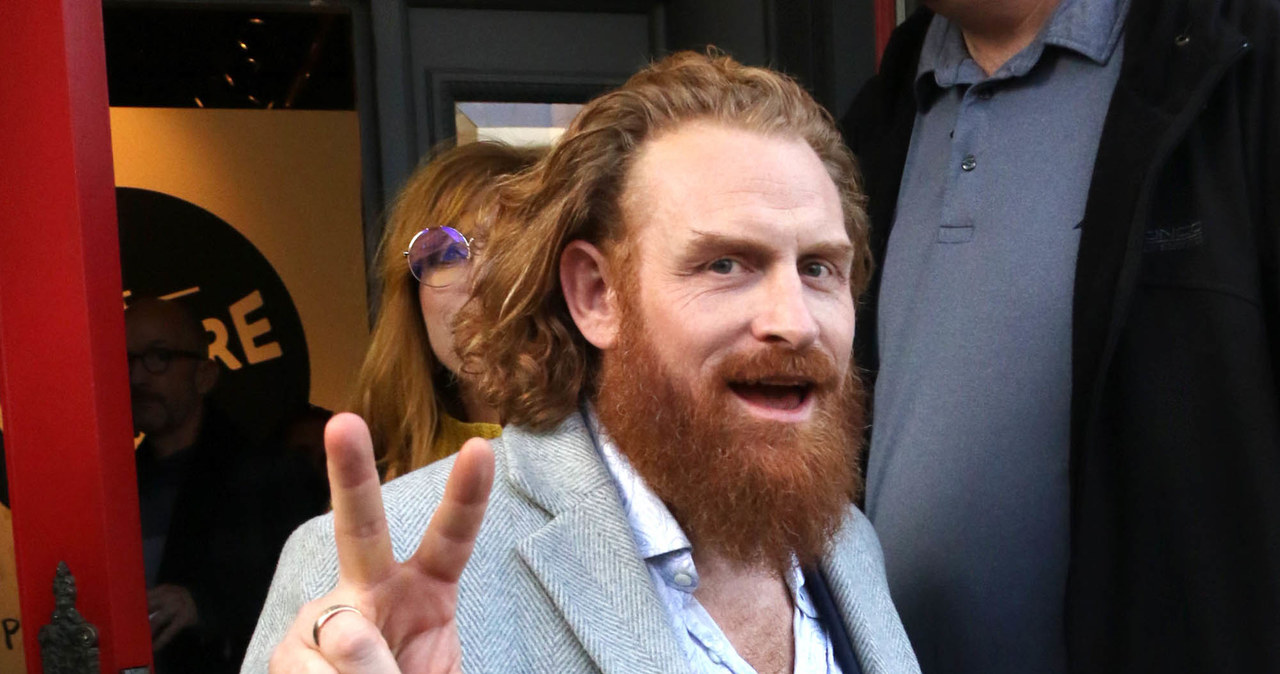 Kristofer Hivju, gwiazdor serialu "Gra o tron", dołączył do grona osób, które wygrały walkę z COVID-19. Aktor podzielił się z fanami tą dobrą wiadomością na Instagramie.