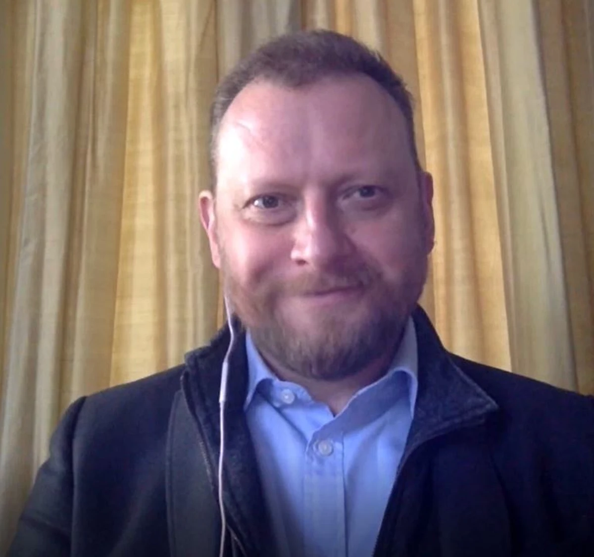 "To rzadki obraz, rzadki, dlatego zwróćcie państwo uwagę na to, jak wygląda wyspany Łukasz Szumowski. Wygląda jakieś 10 lat mniej" - podkreślał w internetowej części Porannej rozmowy w RMF FM Robert Mazurek. Minister zdrowia, który dzisiaj był naszym gościem, przyznawał, że w czasie świąt miał okazję się wyspać.