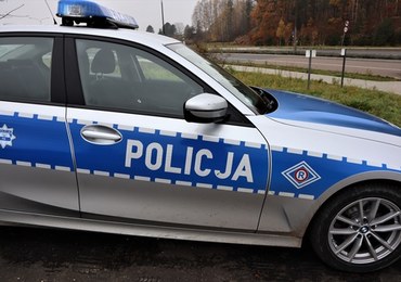 Koronawirus. Małopolska: Jeden wspiął się na komin, drugi paradował po mieście. Policja zatrzymała dwóch nagich mężczyzn