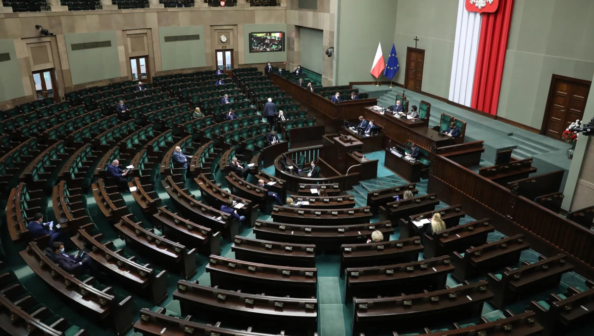 Obywatelski projekt ustawy o ochronie mienia bezdziedzicznego "STOP447" trafił do dalszych prac w komisji sprawiedliwości i praw człowieka - zdecydował w czwartek w głosowaniu Sejm. Większość sejmowa nie zgodziła się na odrzucenie projektu w I czytaniu.