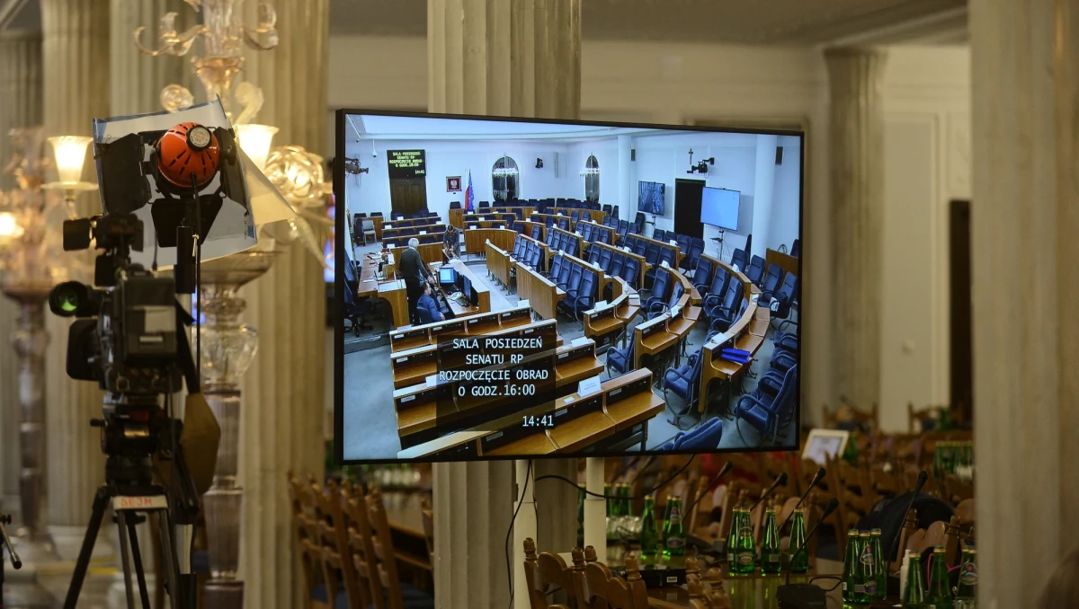 Senat zgłosił w czwartek poprawki do ustawy o szczególnych instrumentach wsparcia w związku z rozprzestrzenianiem się wirusa SARS-CoV-2. Izba zaproponowała m.in. poprawkę obejmującą wsparciem z tarczy antykryzysowej firmy założone między 1 lutego a 1 kwietnia br.