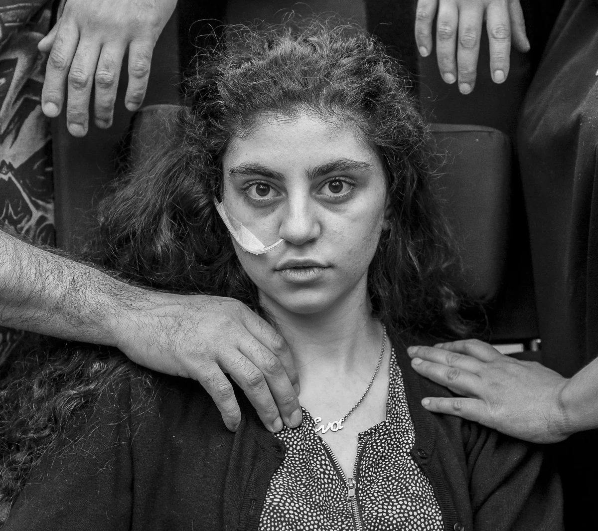 Polski fotograf Tomek Kaczor zdobył pierwszą nagrodę w kategorii Portret Roku w konkursie World Press Photo 2020. Kaczor został wyróżniony za zdjęcie "Przebudzenie" ukazujące nastoletnią Ormiankę cierpiącą na syndrom rezygnacji. Za Zdjęcie Roku uznano pracę Japończyka Yasuyoshi Chiby z demonstracji w Sudanie.