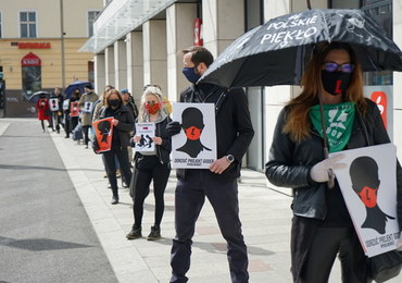 "Okrutne wykorzystywanie obecnej sytuacji". Ostra wymiana listów eurodeputowanych ws. projektu "Zatrzymaj aborcję"