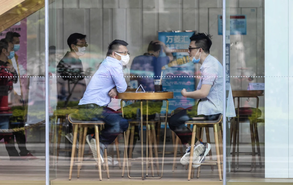 W Chinach rosną obawy o możliwość wystąpienia drugiej fali zakażeń koronawirusem. W Kantonie na południu kraju, gdzie poprzedniej doby wykryto cztery nowe infekcje lokalne, zapowiedziano ponowne zamknięcie niektórych muzeów - podały lokalne media.