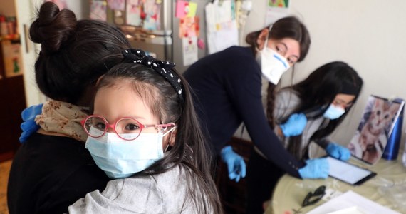 Sekretarz generalny ONZ Antonio Guterres ostrzegł w piątek, że nadciągająca globalna recesja, związana z pandemią koronawirusa, może doprowadzić do śmierci setek tysięcy dzieci. Apelował o działania, aby temu zapobiec w obliczu powszechnego kryzysu.