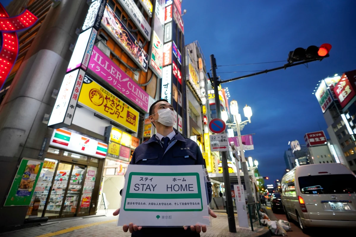 Członek grupy eksperckiej Światowej Organizacji Zdrowia (WHO) Brian McCloskey uważa, że za wcześnie na ocenianie zorganizowania igrzysk w Tokio w 2021 roku jako mało realne z uwagi na pandemię. Jego zdaniem nawet bez szczepionki możliwe będzie przeprowadzenie ich w bezpieczny sposób.