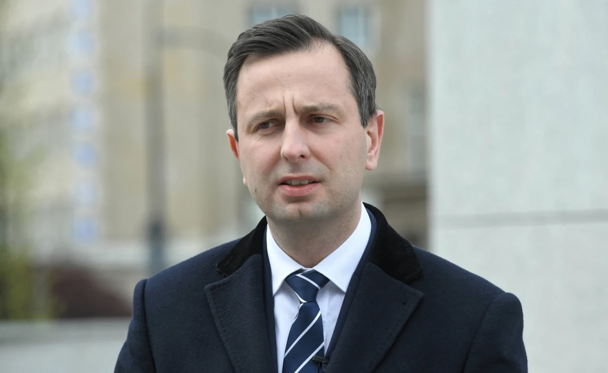 ​"Będę walczył o to, żeby wybory nie odbyły się 10 maja, żeby w ogóle nie odbyły się w maju" - mówi w rozmowie z RMF FM kandydat Polskiego Stronnictwa Ludowego na prezydenta Władysław Kosiniak-Kamysz. Liczy, że w odłożeniu wyborów pomogą posłowie Porozumienia. "Choć nie we wszystkim zgadzam się z Jarosławem Gowinem, to jednak dzięki niemu jest jakaś dyskusja również w obozie Zjednoczonej Prawicy. Na pewno jego głosy mogą być bardzo ważne przy poprawkach Senatu dotyczących głosowania korespondencyjnego" - mówi szef ludowców. 