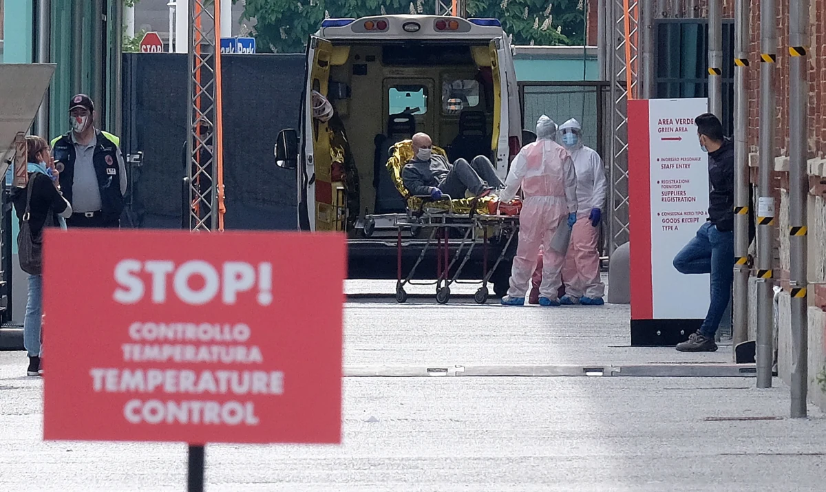 We Włoszech jest "absolutnie za wcześnie" na rozpoczęcie tzw. drugiej fazy epidemii, czyli złagodzenie restrykcji - taką opinię wyraził Walter Ricciardi, ekspert Światowej Organizacji Zdrowia (WHO) i doradca ministerstwa zdrowia w Rzymie. 