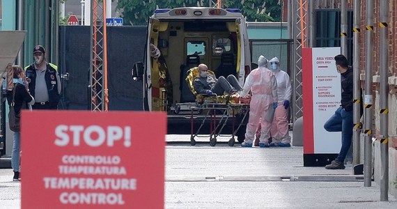 We Włoszech jest "absolutnie za wcześnie" na rozpoczęcie tzw. drugiej fazy epidemii, czyli złagodzenie restrykcji - taką opinię wyraził Walter Ricciardi, ekspert Światowej Organizacji Zdrowia (WHO) i doradca ministerstwa zdrowia w Rzymie. 