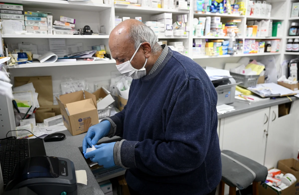 ​O 596 wzrosła liczba zgonów z powodu koronawirusa w Wielkiej Brytanii, co oznacza, że łączna liczba ofiar śmiertelnych epidemii w tym kraju wynosi już 16 060 - poinformowało w niedzielę po południu ministerstwo zdrowia.