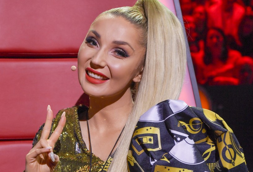 Ponad 62 tys. reakcji zdobyło najnowsze zdjęcie Cleo na Instagramie. Trenerka "The Voice Kids" pokazała się z rozpuszczonych włosach, choć warkocz był jednym z elementów jej wizerunku.