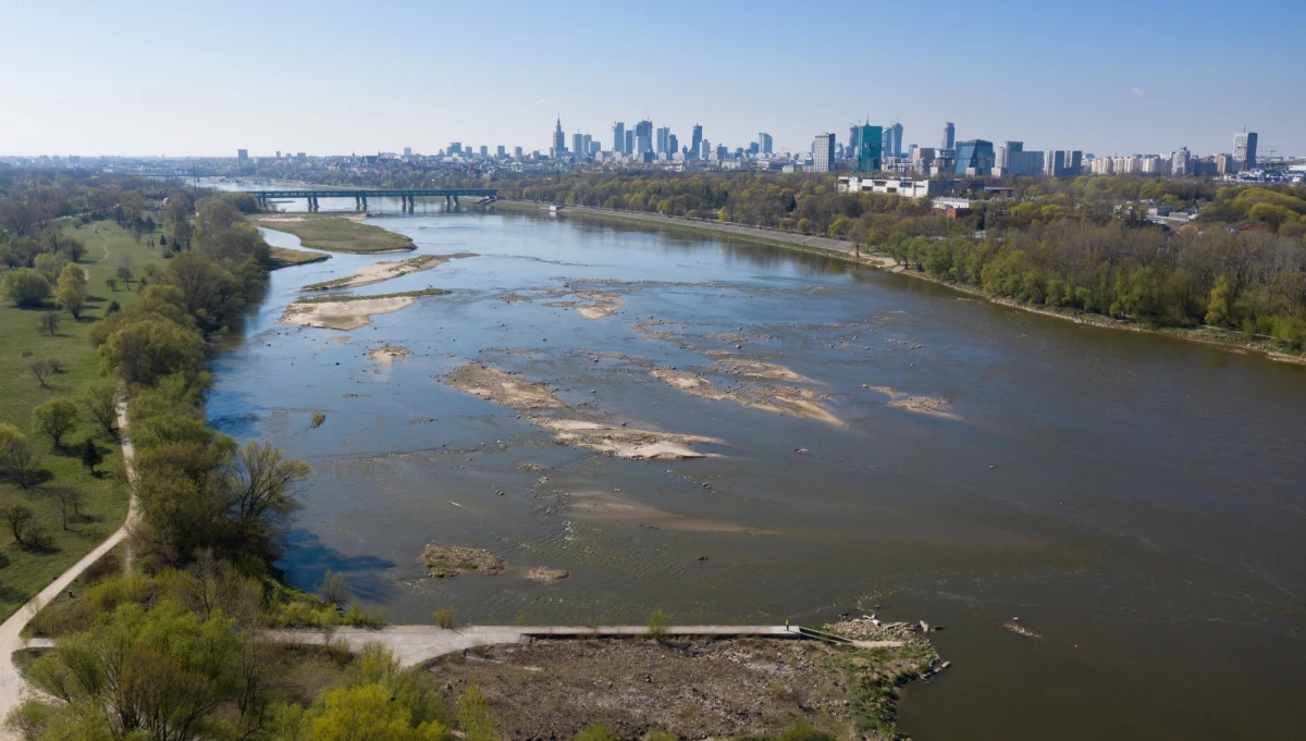 ​Odnotowano w kwietniu jedną z najgorszych sytuacji w historii pomiarów hydrologicznych w Polsce. 42 stacje mierzące przepływ wód w rzekach - na 500 istniejących - pokazały stan poniżej normy. W zeszłym roku taki stan był w 10 stacjach.