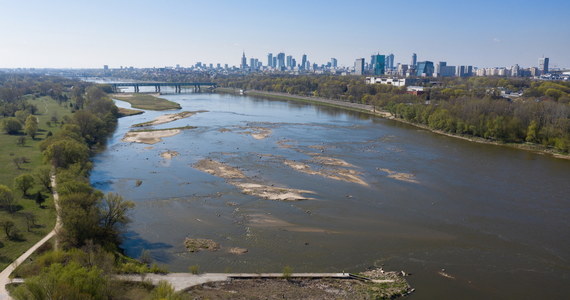 ​Odnotowano w kwietniu jedną z najgorszych sytuacji w historii pomiarów hydrologicznych w Polsce. 42 stacje mierzące przepływ wód w rzekach - na 500 istniejących - pokazały stan poniżej normy. W zeszłym roku taki stan był w 10 stacjach.