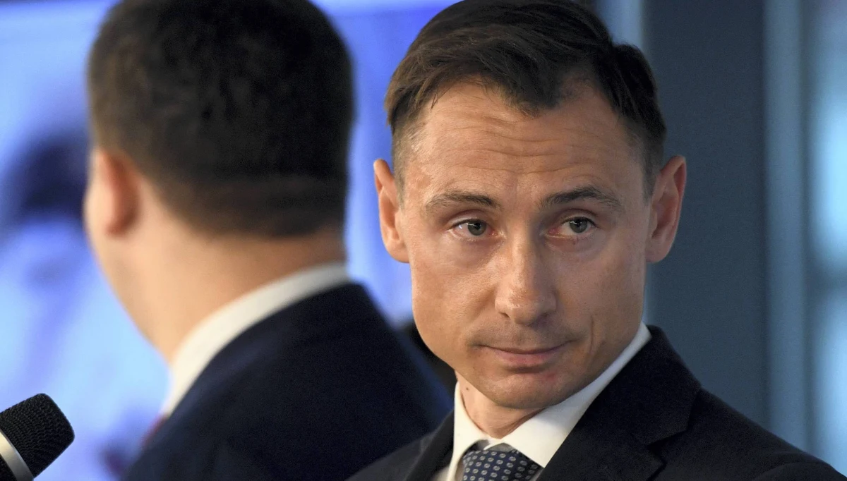 Dokończenie lig krajowych to priorytet dla UEFA. Ligowe rozgrywki będą mogły potrwać nawet do 1 sierpnia, choć w przypadku Ekstraklasy planowany termin to 20 lipca. Dość szybko nasze kluby będą musiały przystąpić do eliminacji europejskich pucharów. "Trzeba się liczyć z tym, że latem przerwy nie będzie, albo będzie w minimalnym stopniu"- mówi sekretarz generalny Polskiego Związku Piłki Nożnej Maciej Sawicki, który brał udział w telekonferencji.