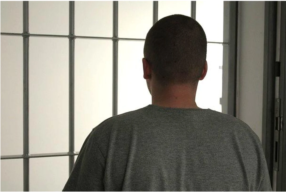 Policjanci zatrzymali mieszkańca gminy Stary Sącz (woj małopolskie), który kierował motocyklem pod wpływem alkoholu i potrącił usiłującego go zatrzymać policjanta, powodując u niego poważne urazy. Mężczyzna został tymczasowo aresztowany.