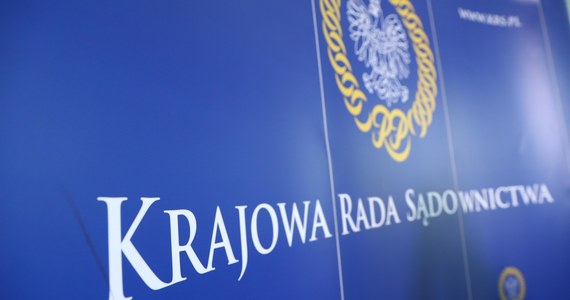 Zarząd Europejskiej Sieci Rad Sądownictwa poinformował dziś szefa polskiej Krajowej Rady Sądownictwa o zamiarze jej wydalenia z tej organizacji. Szef KRS otrzymał dziś list w tej sprawie.