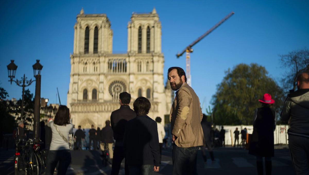 Prace przy odbudowie katedry Notre Dame w Paryżu, wstrzymane w marcu z powodu pandemii koronawirusa, "ruszą stopniowo" od poniedziałku - ogłosiła placówka odpowiedzialna za odbudowę świątyni, która częściowo spłonęła w kwietniu 2019 roku. 